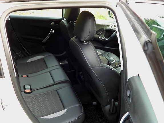 Peugeot 2008 16 of 28