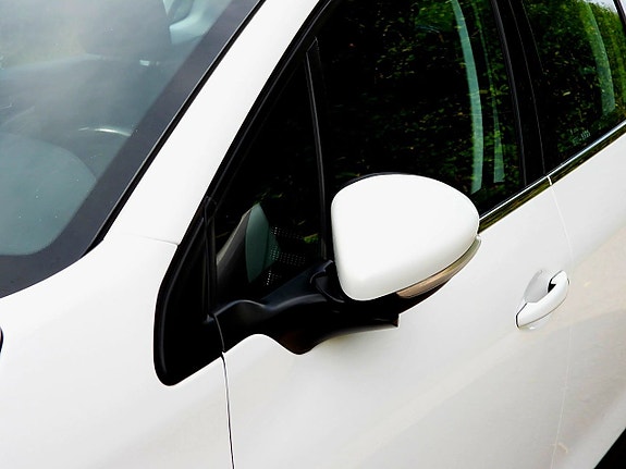 Peugeot 2008 7 of 28