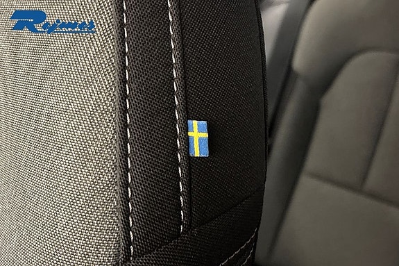 Volvo XC40 7 of 21