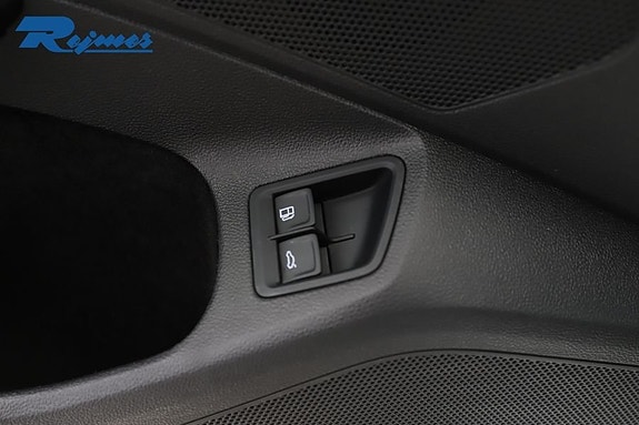 Volkswagen Passat 11 of 25