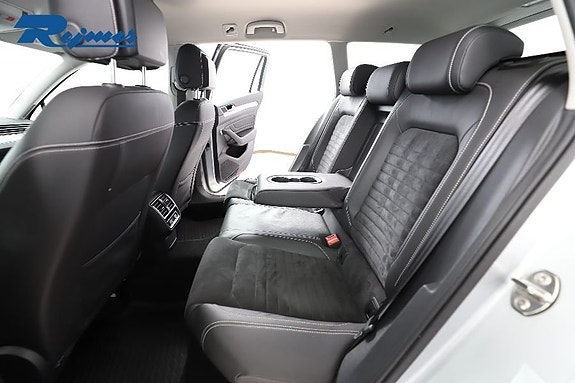 Volkswagen Passat 9 of 25