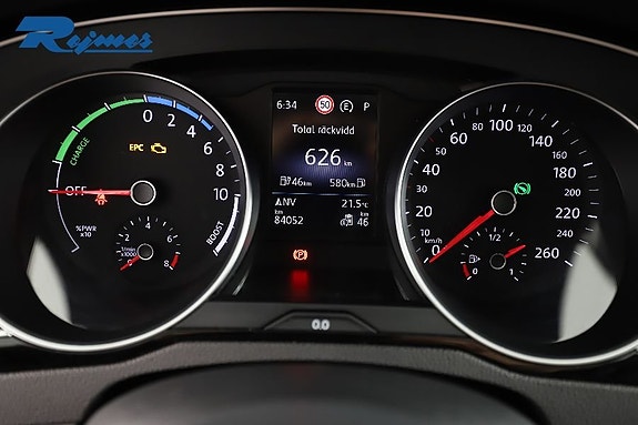 Volkswagen Passat 14 of 25