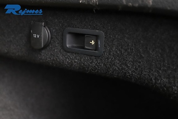 Volkswagen Passat 18 of 25