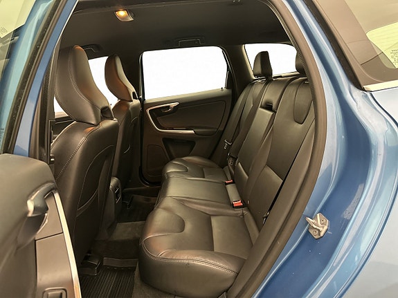 Volvo XC60 27 of 30