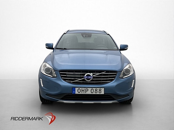 Volvo XC60 2 of 30