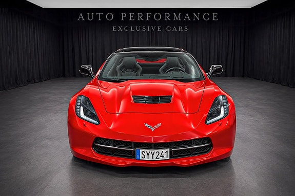 Chevrolet Corvette 4 of 9