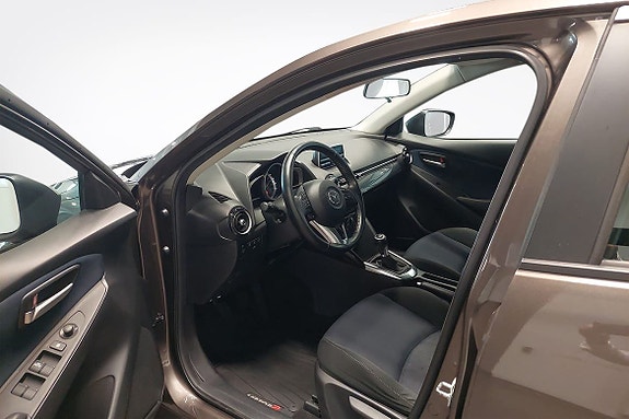 Mazda 2 6 of 10