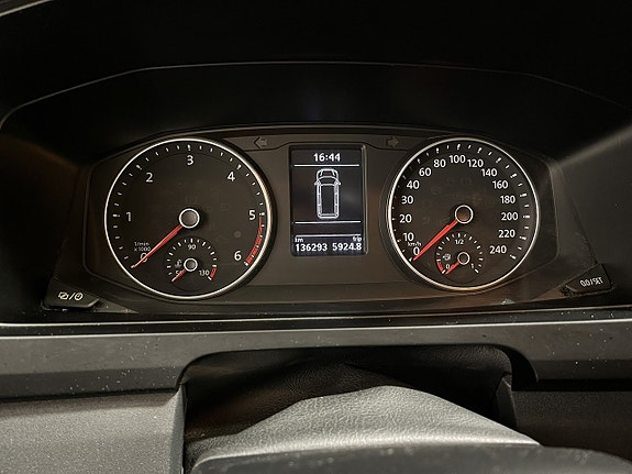 Volkswagen Transporter 14 of 19