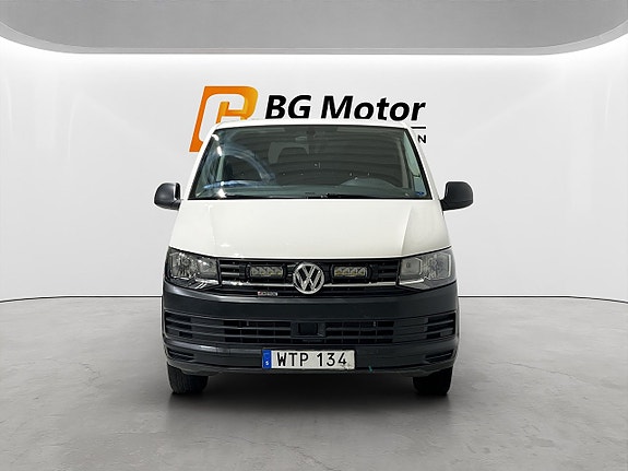 Volkswagen Transporter 2 of 19