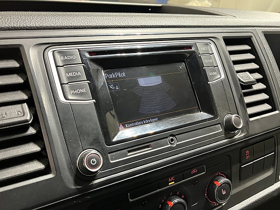 Volkswagen Transporter 17 of 19
