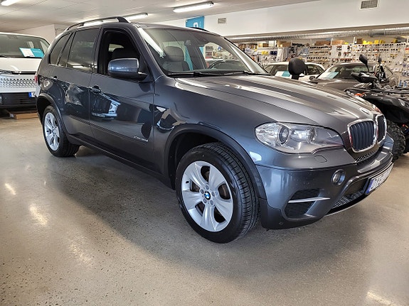 BMW X5 3 of 11