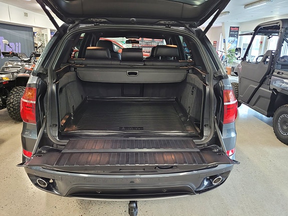 BMW X5 11 of 11