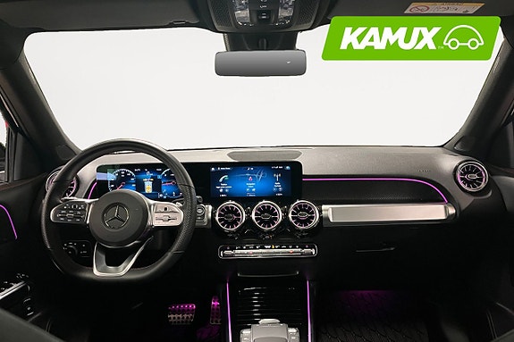 Mercedes-Benz GLB200 d 12 of 26