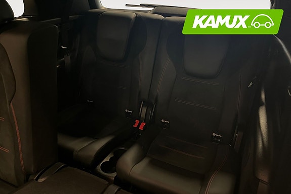 Mercedes-Benz GLB200 d 15 of 26