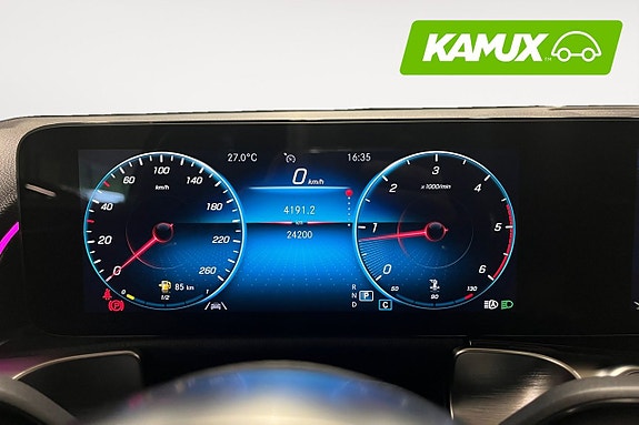 Mercedes-Benz GLB200 d 24 of 26