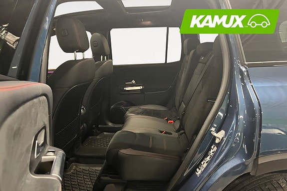 Mercedes-Benz GLB200 d 14 of 26