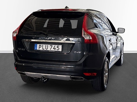 Volvo XC60 4 of 10