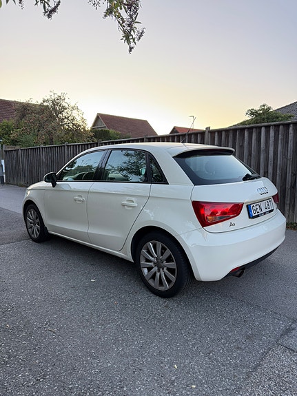 Audi A1 4 of 7