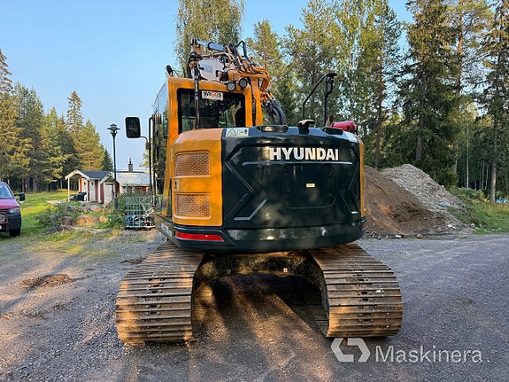 Grävmaskin Hyundai HX 130 LCR 6 of 27