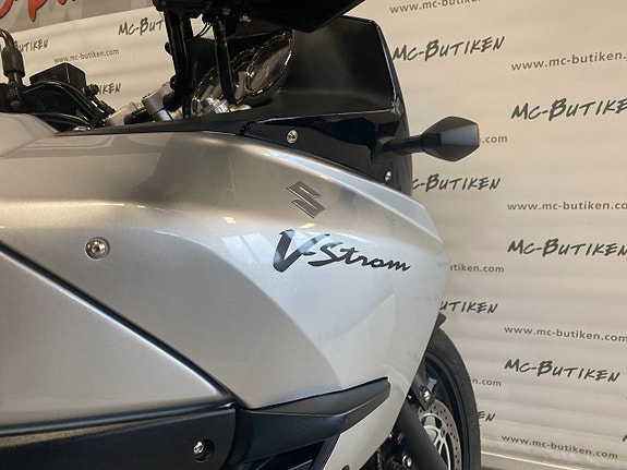 Suzuki Cycles DL1000 V-Strom 1.0 10 of 14