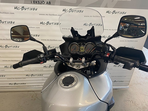 Suzuki Cycles DL1000 V-Strom 1.0 11 of 14