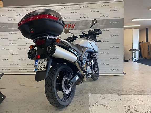 Suzuki Cycles DL1000 V-Strom 1.0 9 of 14