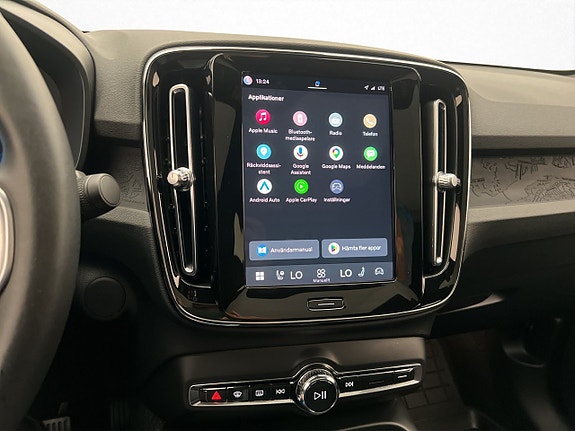 Volvo C40 24 of 30