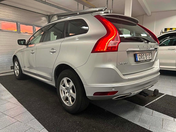 Volvo XC60 4 of 19