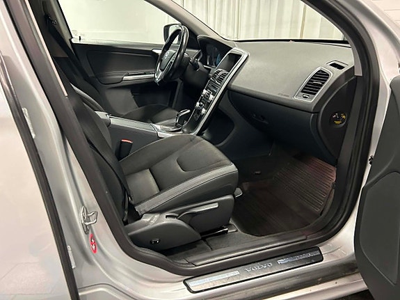Volvo XC60 7 of 19