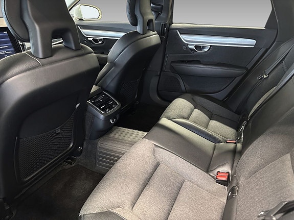 Volvo S90 9 of 16