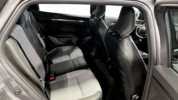 Renault Scenic E-Tech 5 of 9