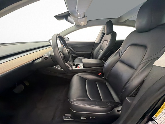 Tesla Model 3 12 of 30