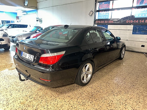 BMW 525 4 of 11