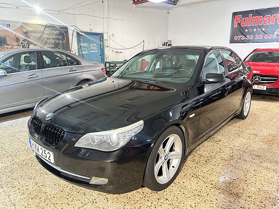 BMW 525 3 of 11