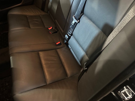 BMW 525 8 of 11
