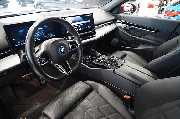BMW 530e 2 of 19