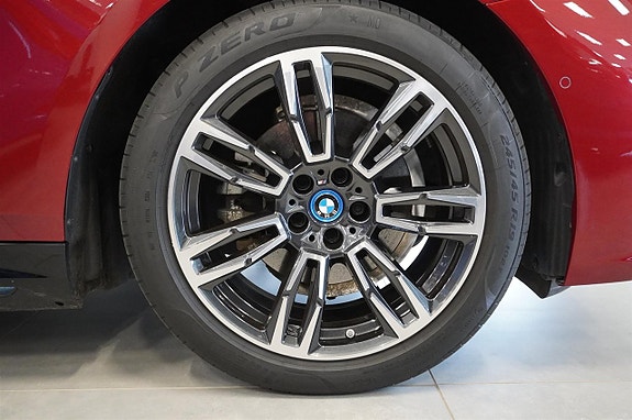 BMW 530e 14 of 19