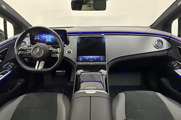 Mercedes-Benz EQE350 7 of 19