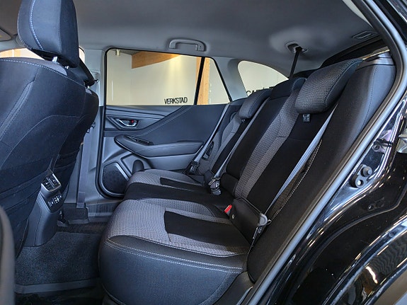 Subaru Outback 9 of 14