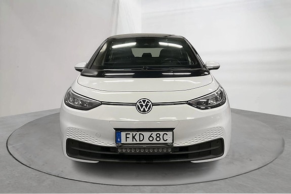 Volkswagen ID.4 5 of 16