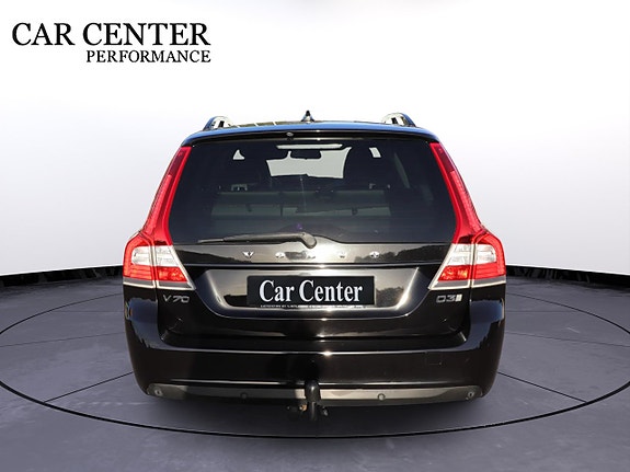 Volvo V70 8 of 25