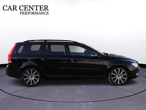 Volvo V70 6 of 25