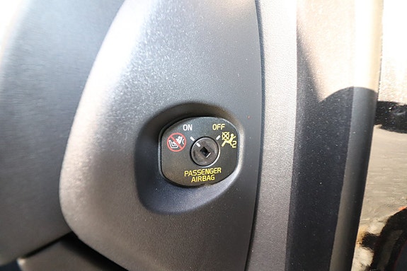 Volvo V70 20 of 25