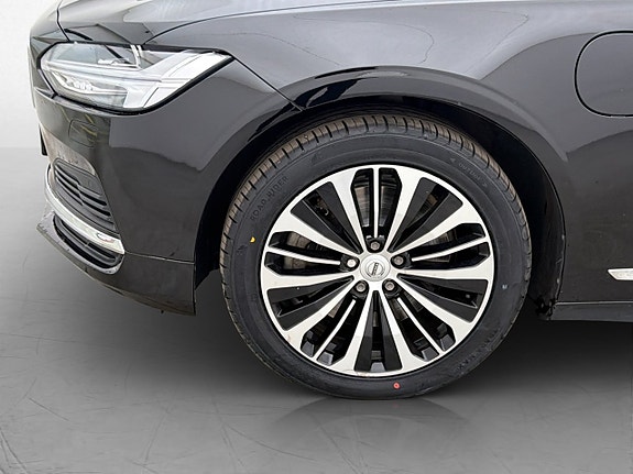 Volvo V90 30 of 30