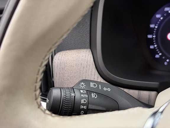 Volvo V90 27 of 30