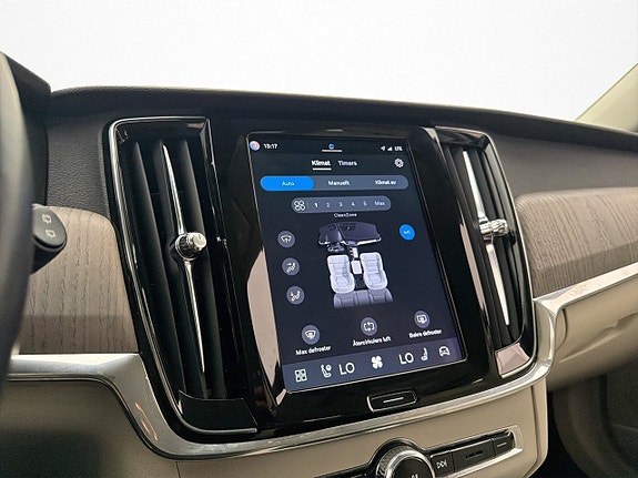 Volvo V90 17 of 30