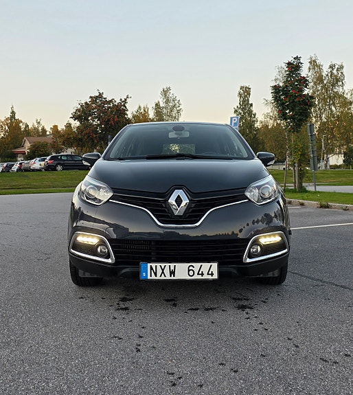Renault Captur 5 of 16