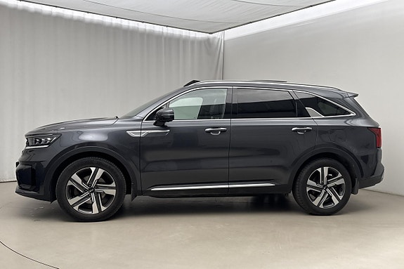 Kia Sorento 2 of 27