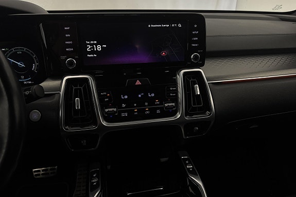 Kia Sorento 17 of 27