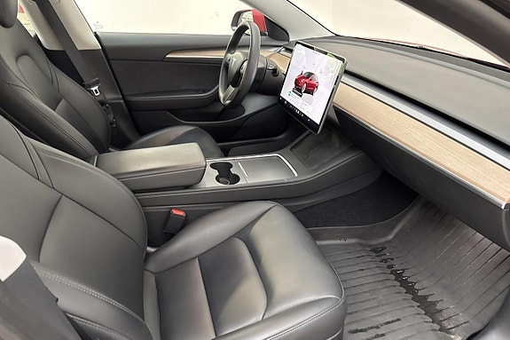 Tesla Model 3 8 of 22